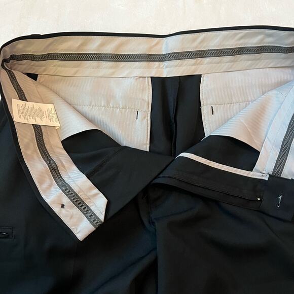 PGA Tour Mens 32 Shorts 11" Black Golf Casual Preppy Polyester Classic Pockets - Picture 3 of 8